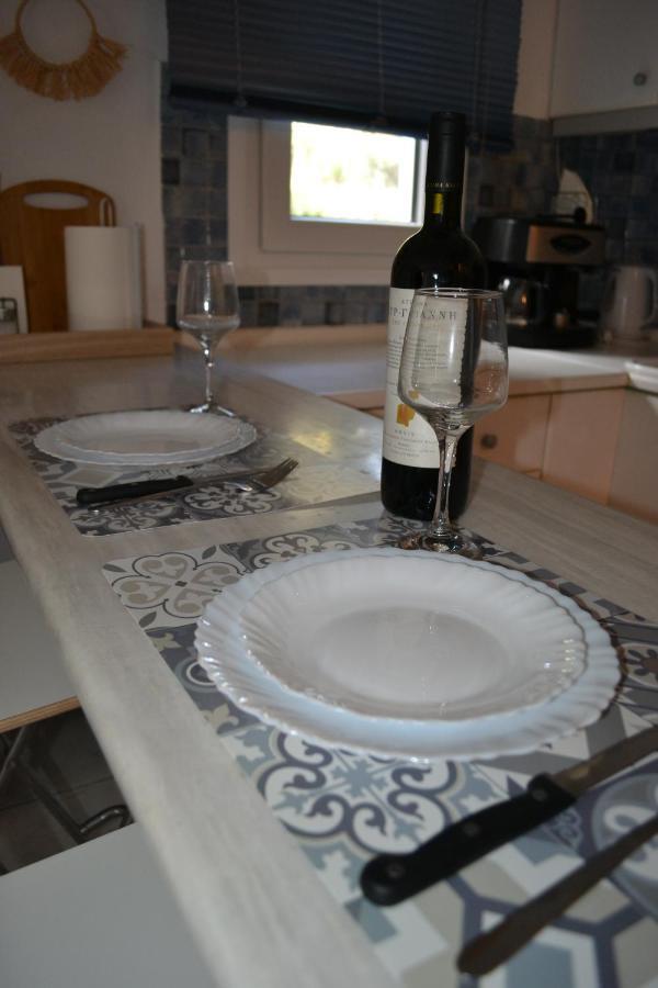 Evaliana Seaside Apartment ปาเลออน ซิฟลิคิออน ภายนอก รูปภาพ