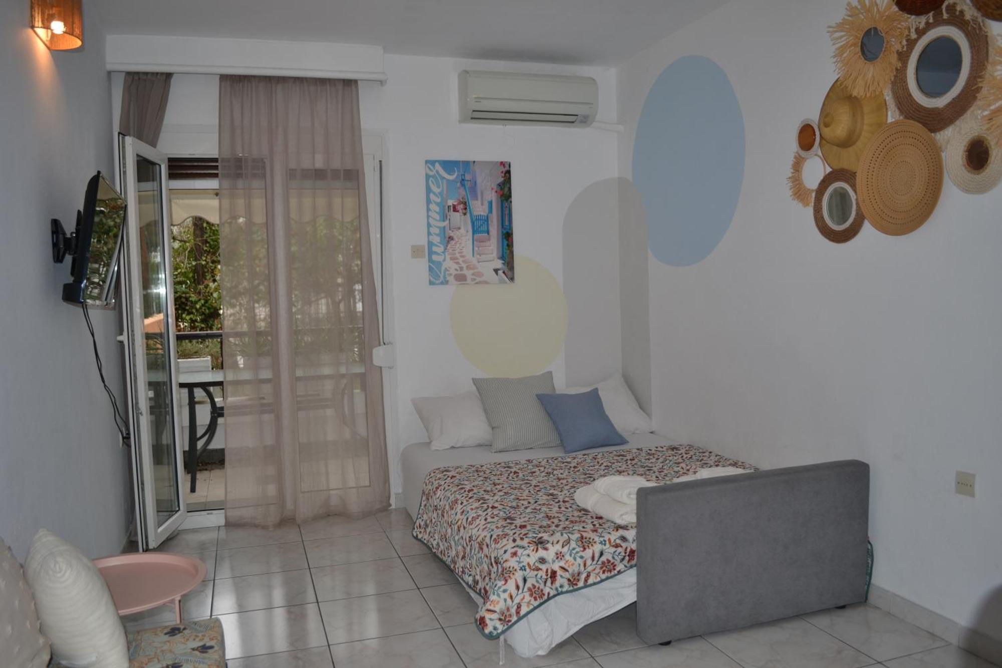 Evaliana Seaside Apartment ปาเลออน ซิฟลิคิออน ภายนอก รูปภาพ