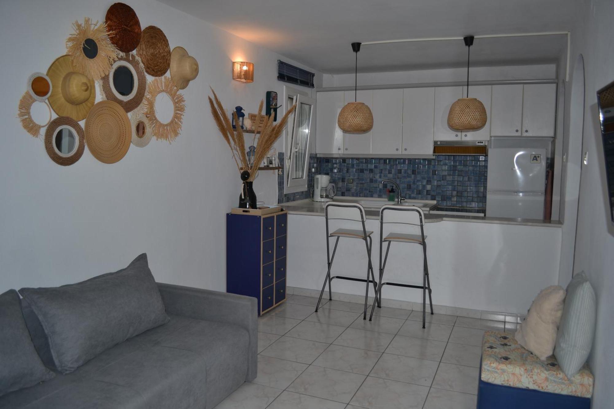 Evaliana Seaside Apartment ปาเลออน ซิฟลิคิออน ภายนอก รูปภาพ